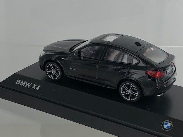 BMW X4 (F26) 2015 black metallic 1:43 - Image 3