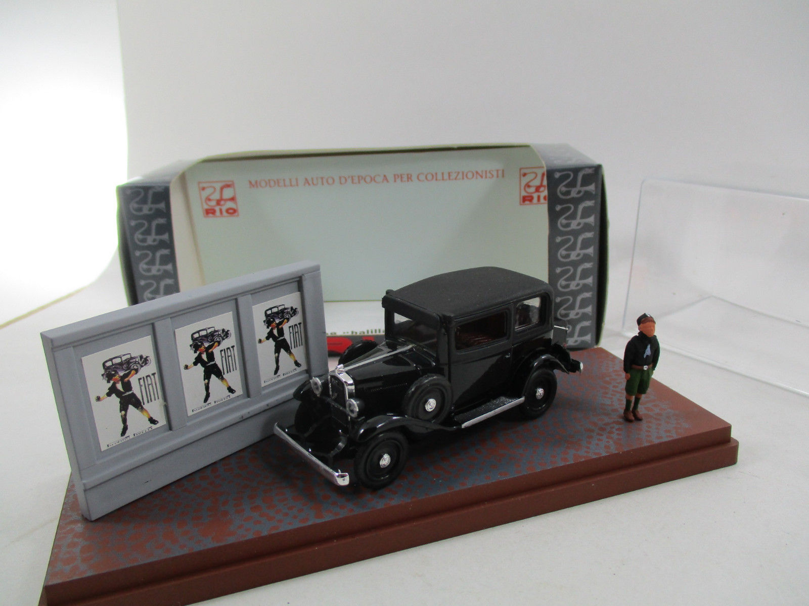 Fiat 508 “Balilla”Con Diorama 1932 1:43 – Traffic Modelcars