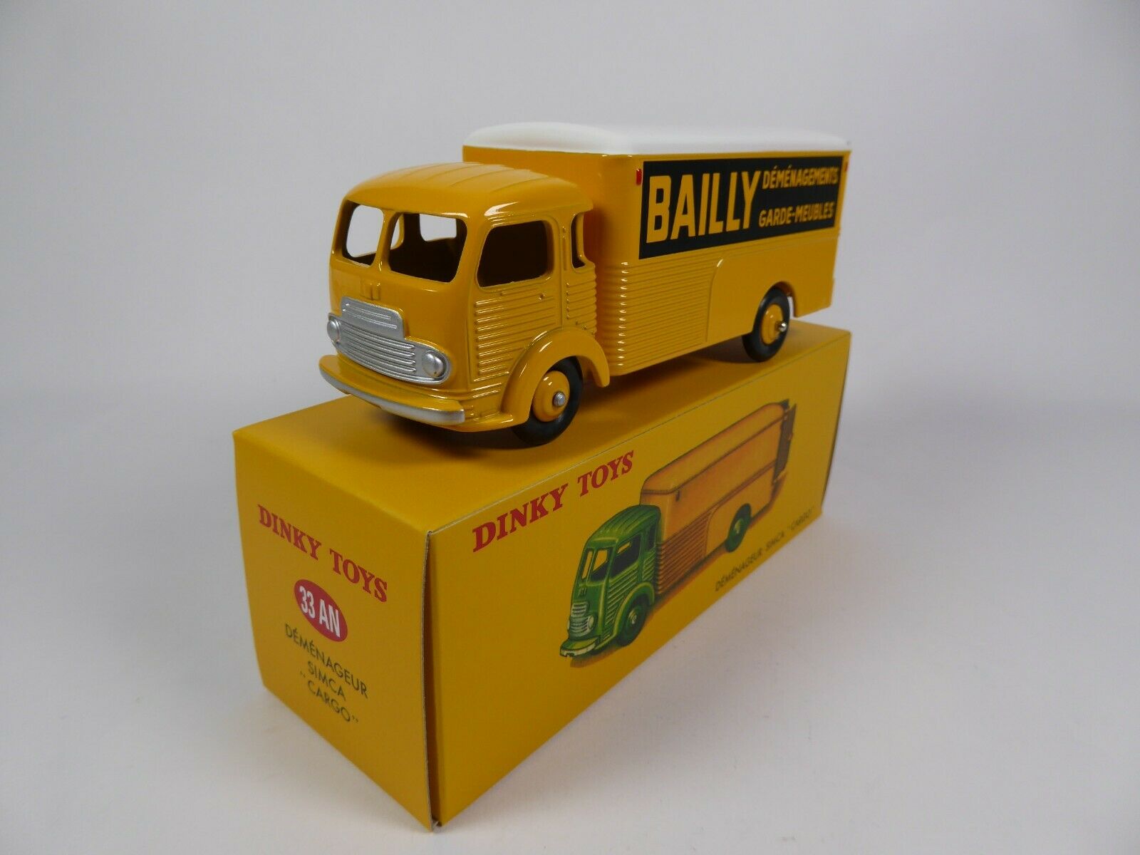 Simca Cargo Bailly Demenageur 1:43 - Image 2