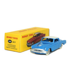 Alternative view of Studebaker Commander blue/white 1:43