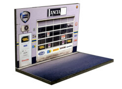 Alternative view of Lancia diorama garage 1:43