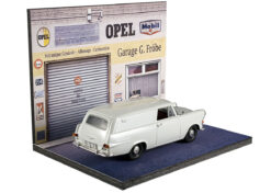 Alternative view of Opel diorama garage G. Fröbe  1:43