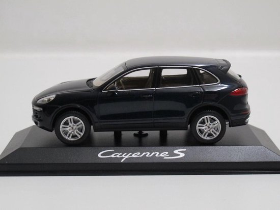 Porsche Cayenne S 2014 black 1:43 - Image 2