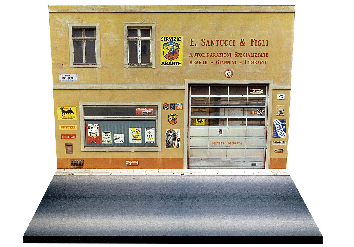 Abarth diorama garage E. Santucci & Figli 1:43