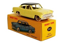 Alternative view of Simca Versailles yellow/black rooftop 1:43