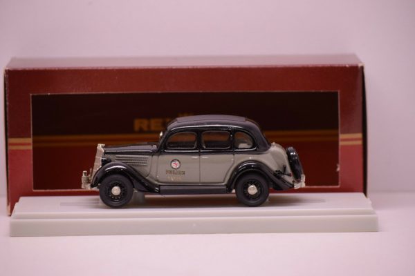 Solido démontable motorisée - Junior (70) - Matford Milord cabriolet Normandie