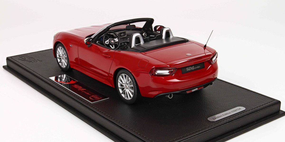 Fiat 124 Spider 2016 Rosso Passione 1:18 - Image 2