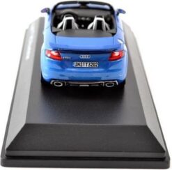 Audi TT RS roadster Ara Blue 1:43 - Image 5