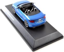 Audi TT RS roadster Ara Blue 1:43 - Image 4