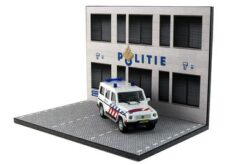 Alternative view of Politie Nederland diorama Dutch Police station  1:43