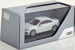 Audi A5 Coupe 2016 Glacier White 1:43 - Image 3
