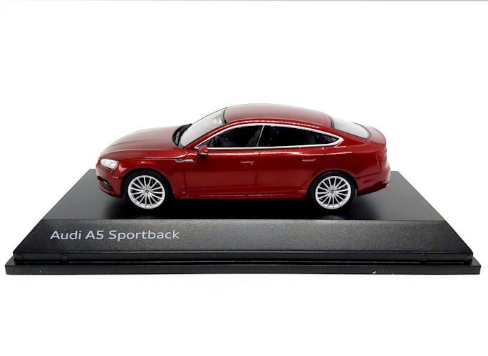 Audi A5 Sportback 2017 – Miniature Spark 1/43 – Neuf