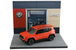 Alternative view of Alfa Romeo / Jeep diorama garage 1:43