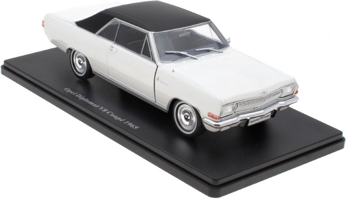 Opel Diplomat V8 Coupe 1965 white 1:24