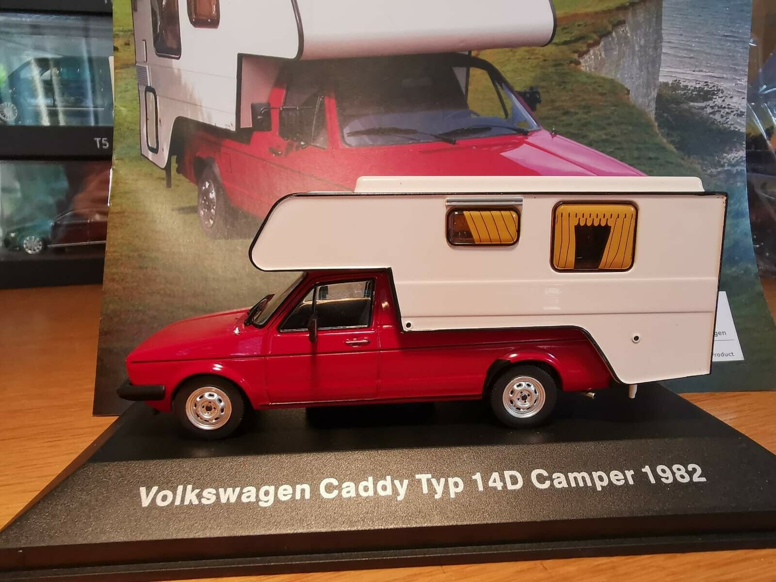 Volkswagen Caddy Typ 14D Camper 1982 1:43