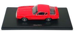 Alternative view of Ghia 230 S red  1:43