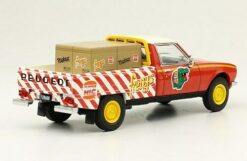 Alternative view of Peugeot 504 Pickup - Pumper Nic 1982 red/white 1:43