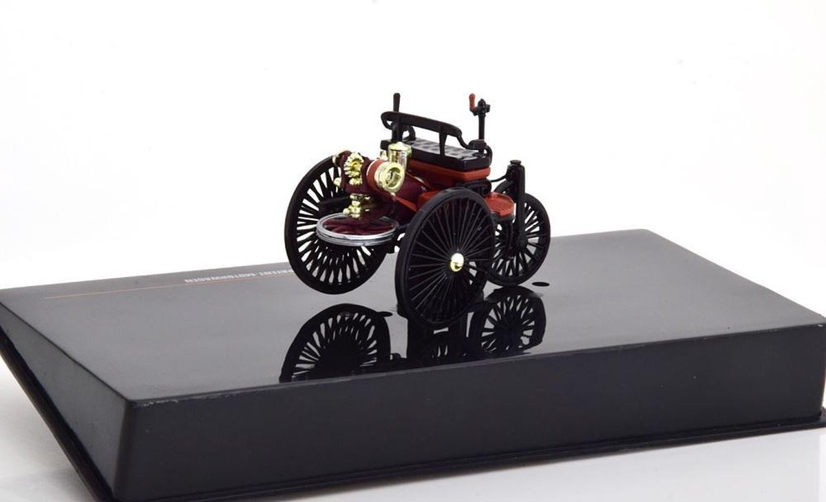 Benz Patent Motorwagen 1886 black 1:43 – Traffic Modelcars