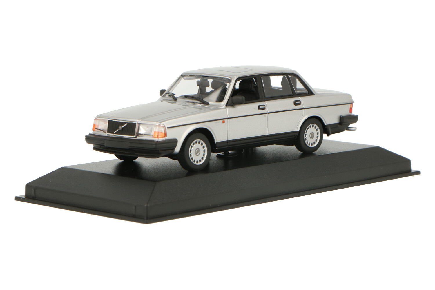 Volvo 240 GL 1986 silver 1:43 - Image 2