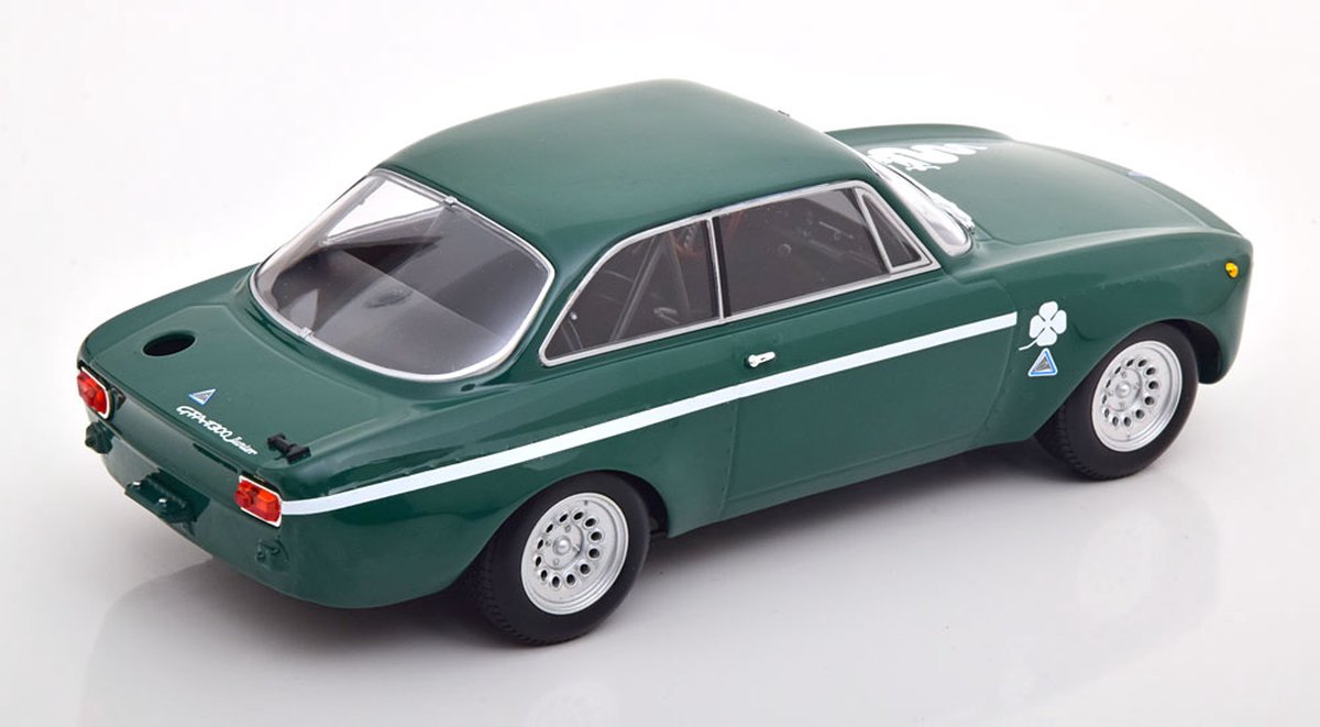 Alfa Romeo GTA 1300 Junior 1971 green 1:18 – Traffic Modelcars