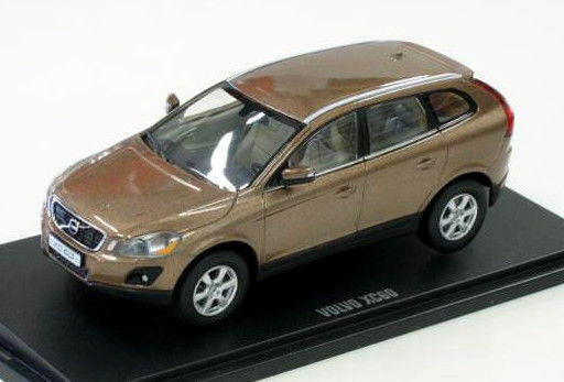 Volvo XC60 Terra Bronze 1:43 – Traffic Modelcars