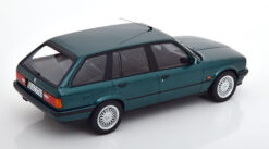 BMW 325i Touring 1990 green metallic 1:18 - Image 2