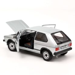 Alternative view of Volkswagen Golf GTI 1976 silver  1:18