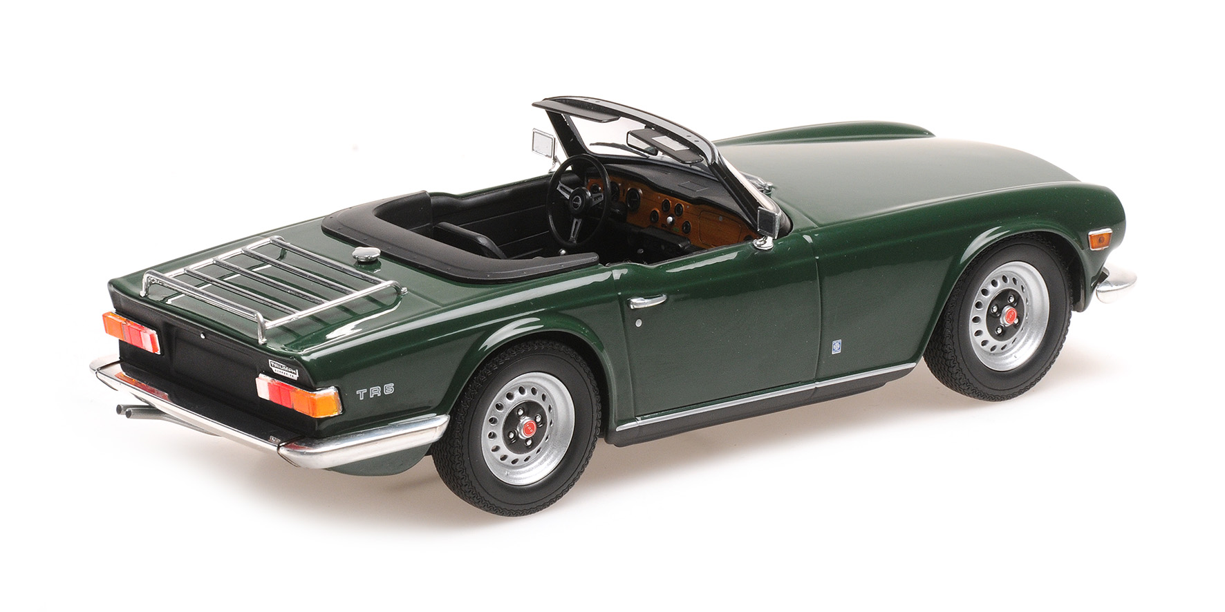 Triumph TR6 1969 LHD dark green 1:18 - Image 2