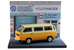 Alternative view of Volkswagen garage diorama F. Villard agent officiel  1:43