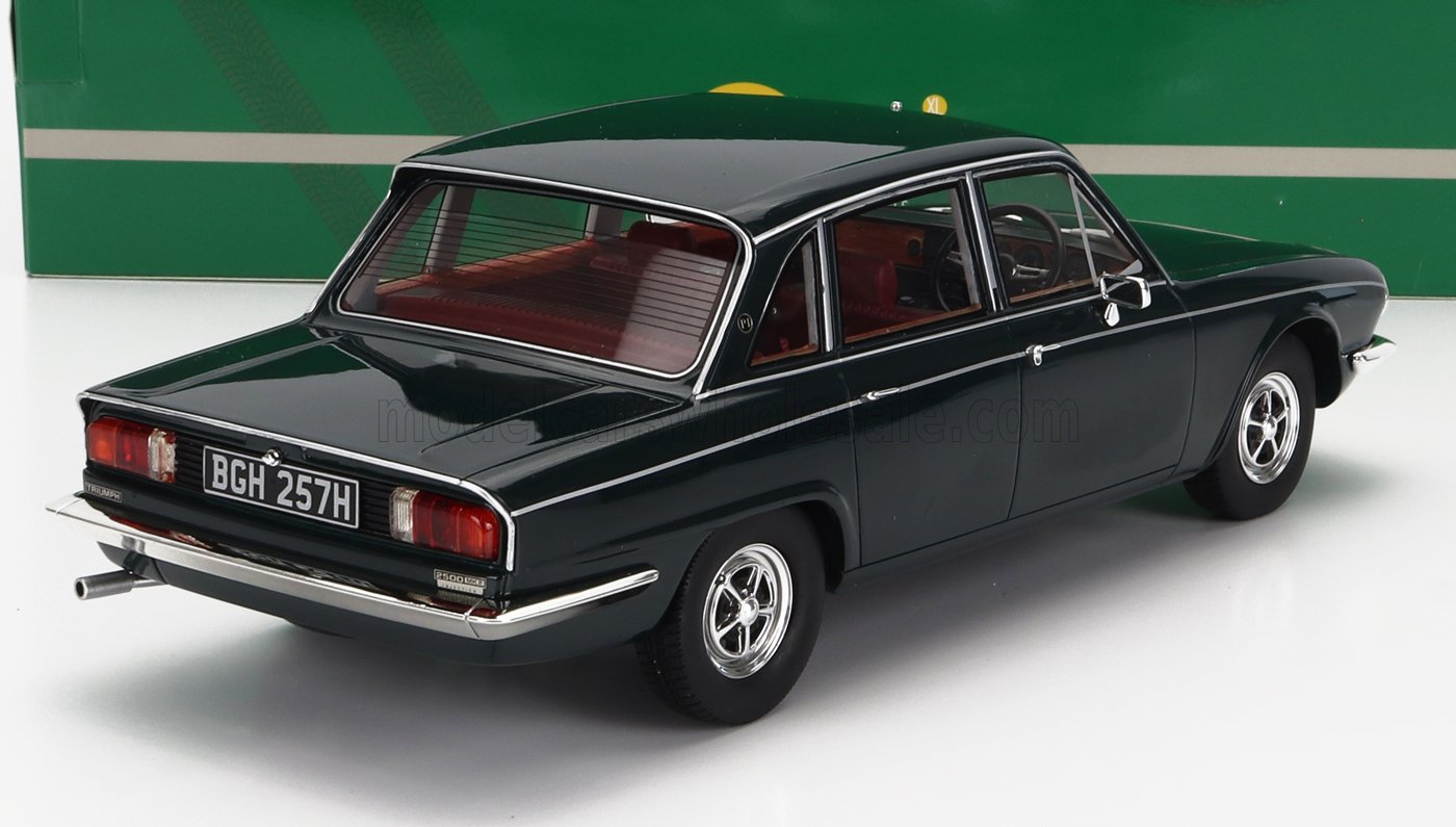Triumph 2500 Pi 1969-1977 green 1:18 - Image 2
