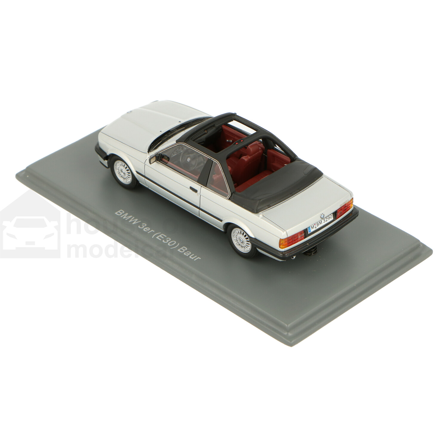 BMW 3serie E30 Bauer silver 143 Traffic Modelcars