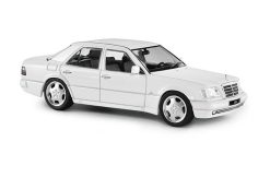 Alternative view of Mercedes-Benz W124 E60 AMG 1994 white 1:43
