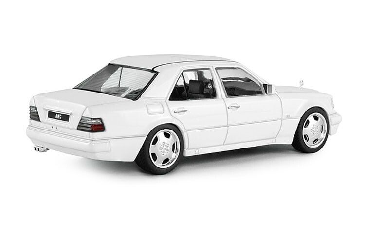 Mercedes-Benz W124 E60 AMG 1994 white 1:43 - Image 3