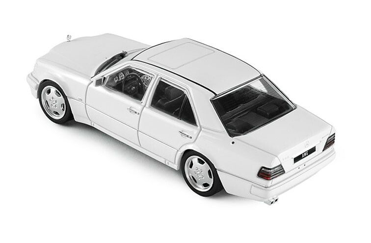 Mercedes-Benz W124 E60 AMG 1994 white 1:43 - Image 5