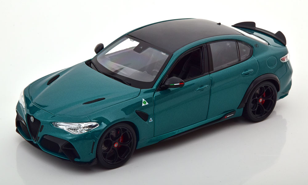 Alfa Romeo Giulia GTA 2020 green metallic 1:18