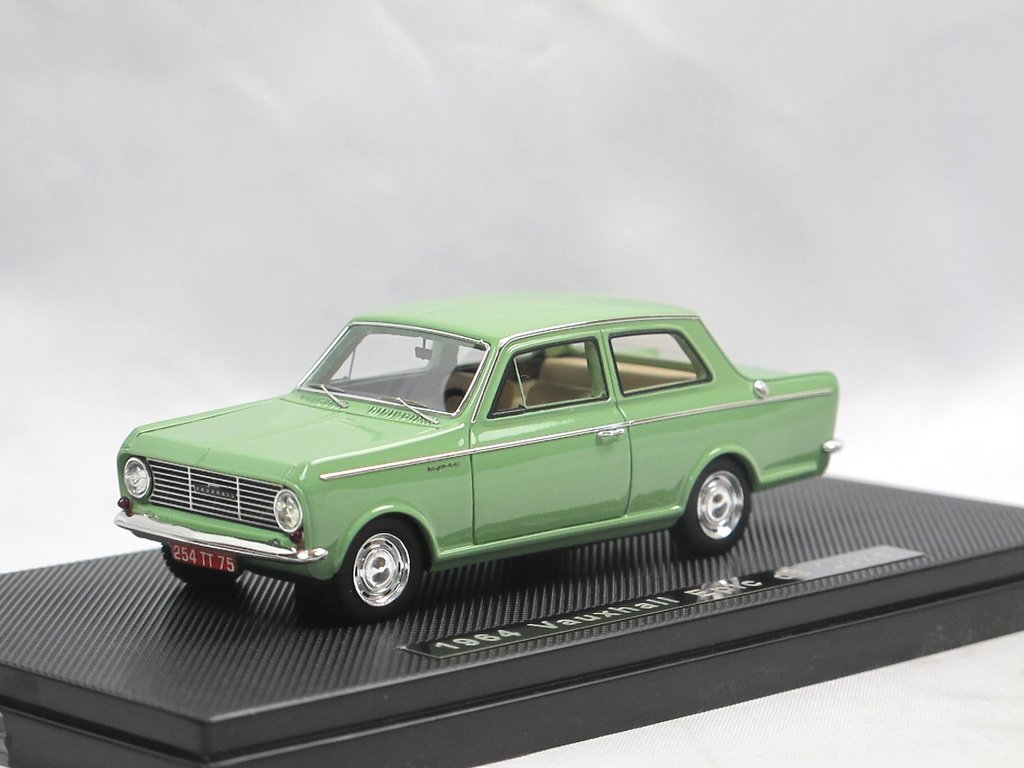 Vauxhall Epic de Luxe (French Market) 1964 Cactus Green 1:43