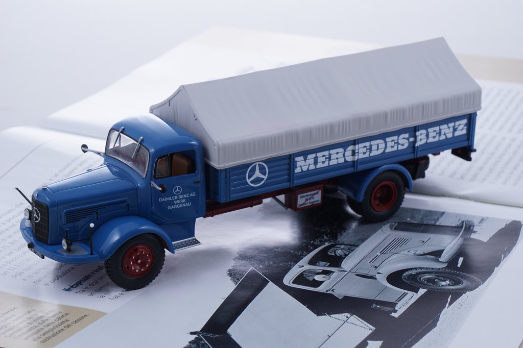Mercedes-Benz L 325 1954 Daimler-Benz AG 1:43 - Image 2