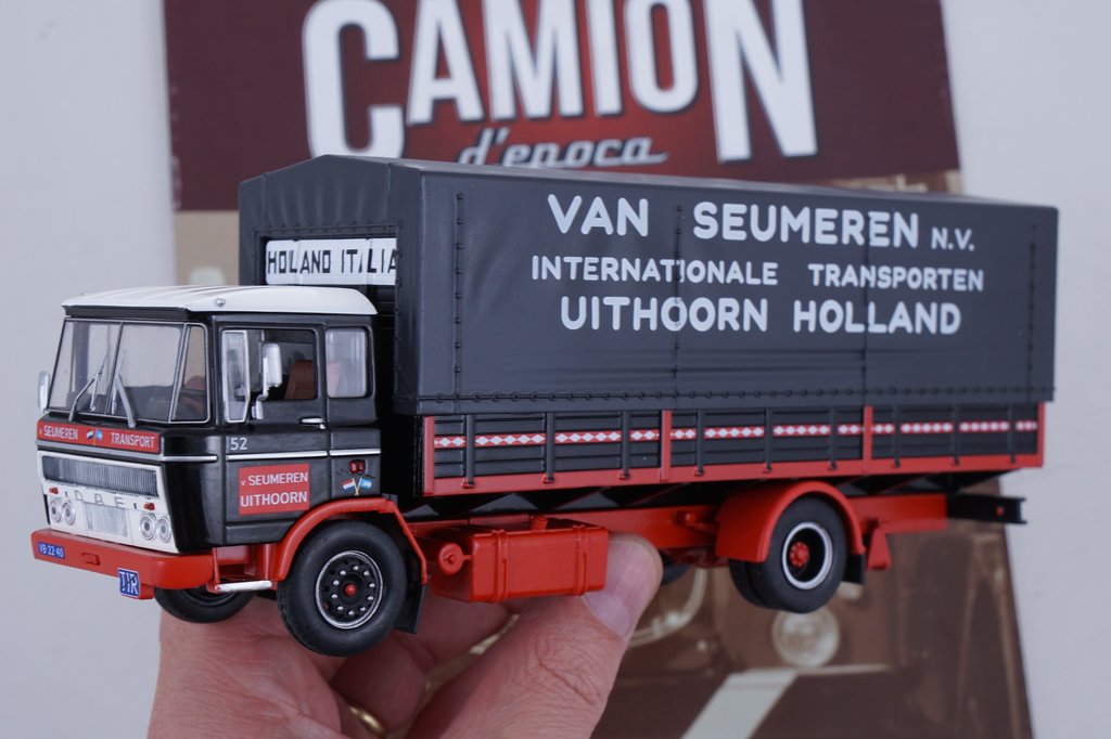 Daf 2600 1962 van Seumeren NV Uithoorn Holland 1:43