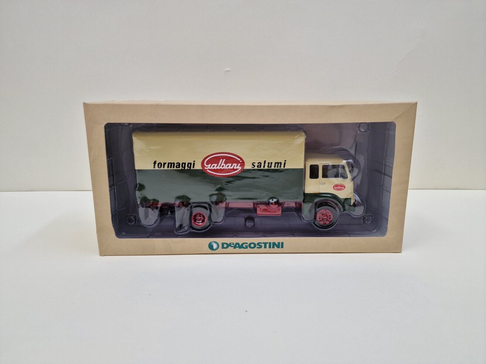 Vintage truck, Fiat 643 N/N1 Italy 1963 1/43 die-cast DE AGOSTINI