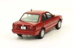 Alternative view of Nissan Tsuru 1995 red  1:43