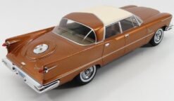 Imperial Crown Southampton 4-door copper 1:18 - Image 2