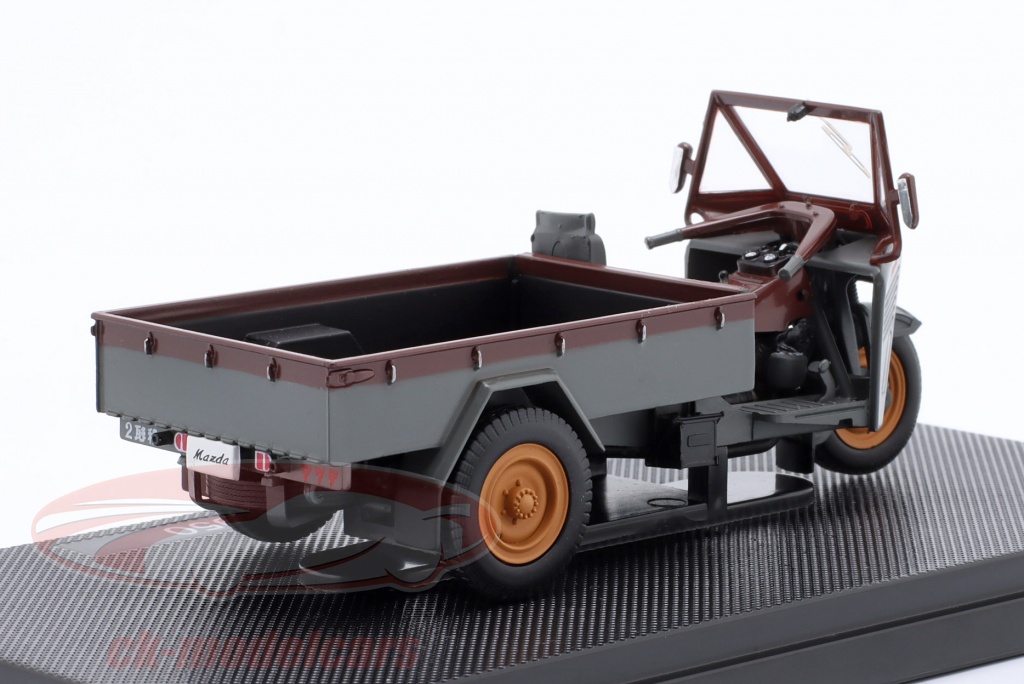 Mazda CT/1200 1950 3 wheels truck grey/brown  1:43 - Image 2