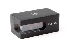 Mercedes-Benz GLA (H247) designo patagonia red bright 1:43 - Image 3