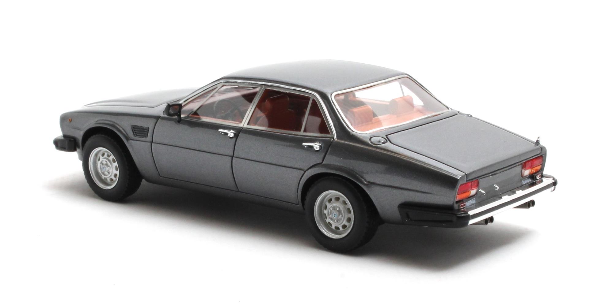 De Tomaso Deauville series II 1978-1985 grey metallic 1:43 - Image 2