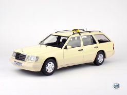 Alternative view of Mercedes-Benz E-Class T-Model 1995 German Taxi 1:18