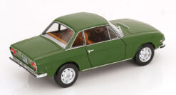 Alternative view of Lancia Fulvia serie 3 1975 green  1:18