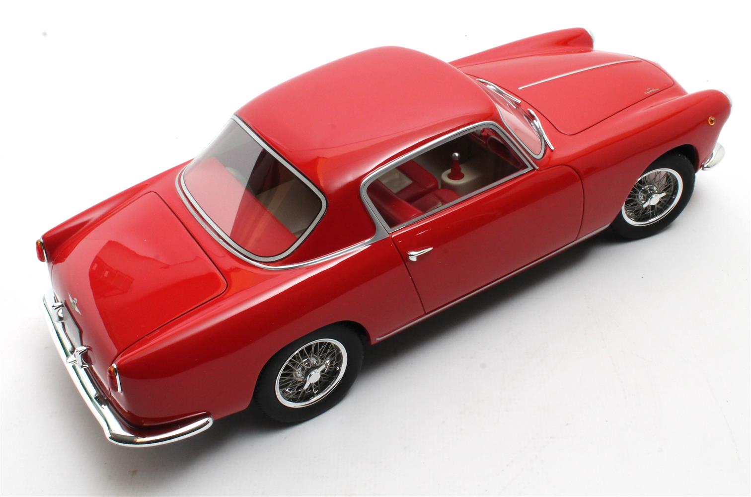 Alfa Romeo 1900CSS Touring Coupe 1955 red 1:18 - Image 4