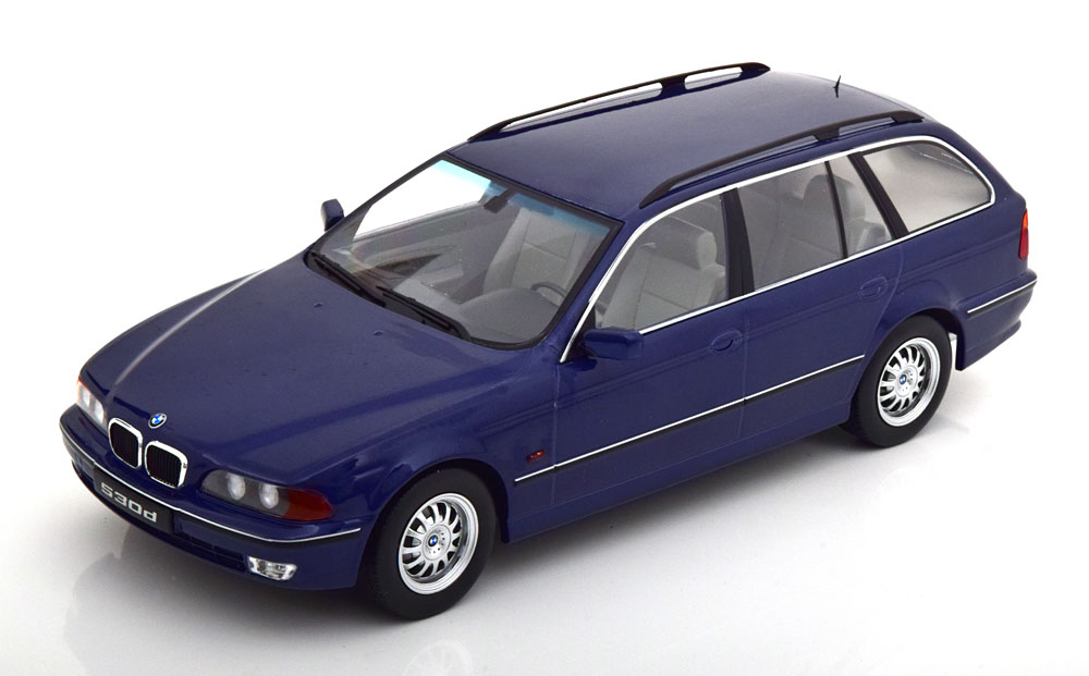 BMW 530D E39 Touring 1997 darkblue met. 1:18
