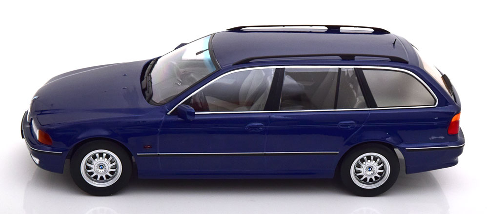 BMW 530D E39 Touring 1997 darkblue met. 1:18 - Image 3