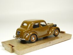 Alternative view of Fiat 1100 E Berlina 1949-1953 darkred  1:43
